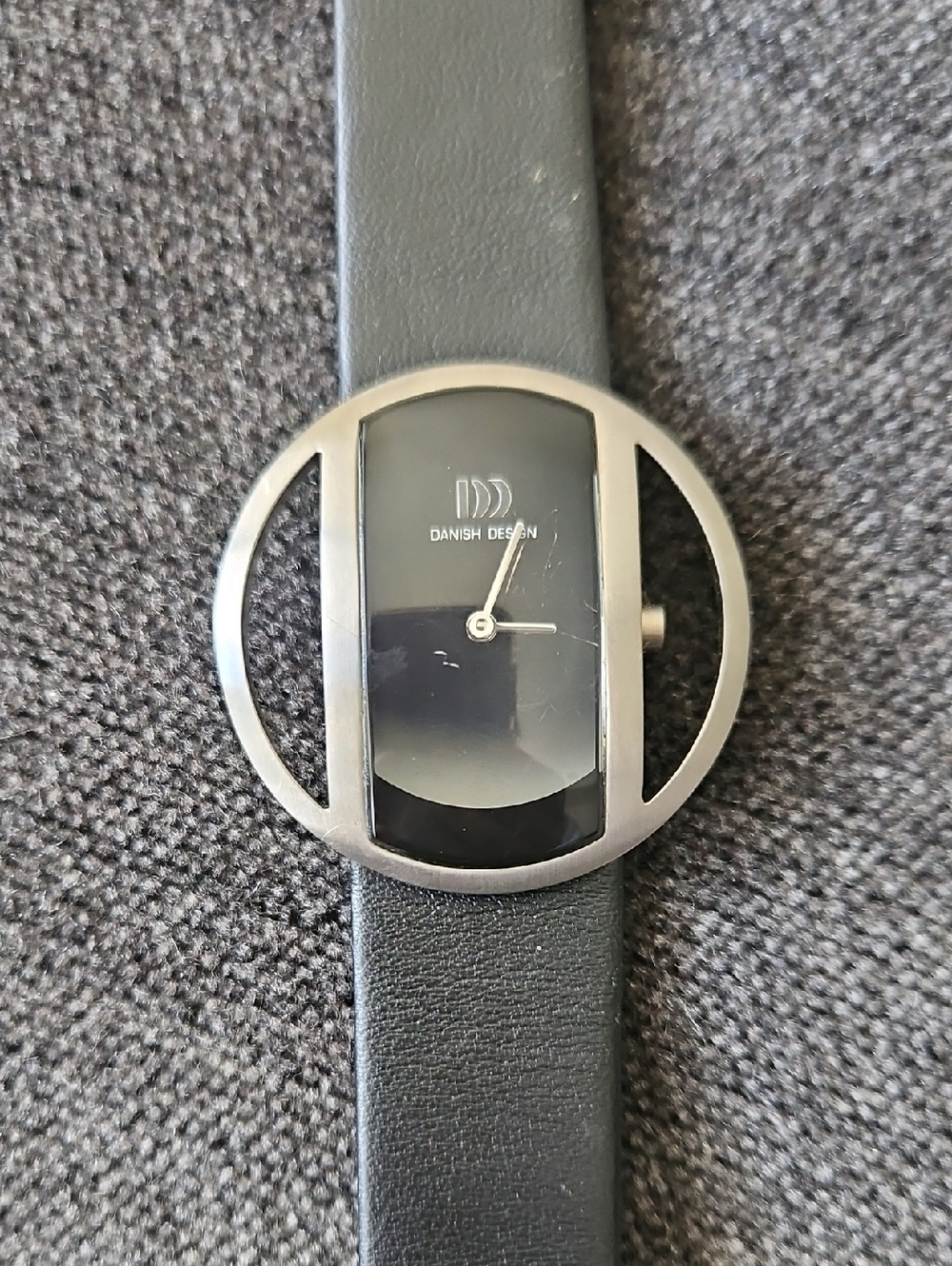 Danish Design Round Titanium Case Wristwatch With Double-D Design